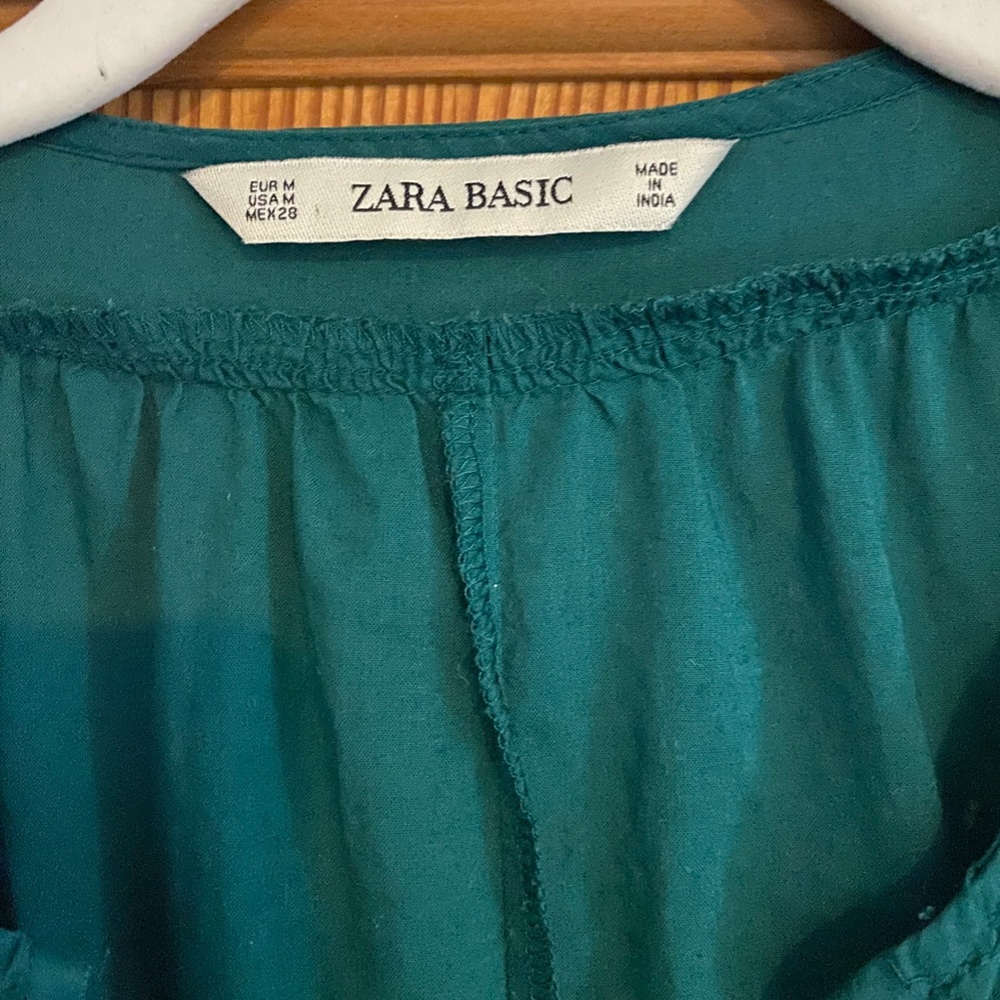 ZARA Eyelet Ruffle Top - Picture 4 of 6
